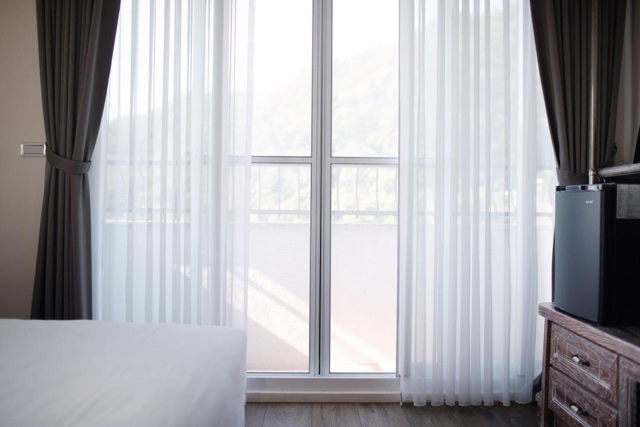 R&J Guesthouse يوانشان المظهر الخارجي الصورة